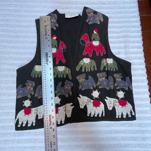 Passports of Pier 1 Imports Women's Vintage Vest Embroidered Animal Black Small - Picture 8 of 8